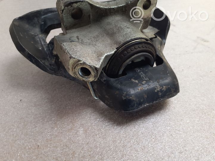Volkswagen PASSAT Rear brake caliper 323205907