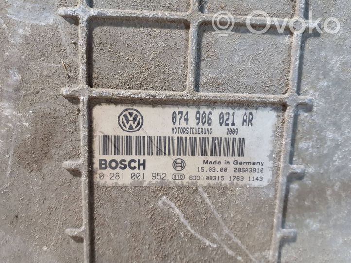 Volkswagen II LT Moottorin ohjainlaite/moduuli 074906021AR