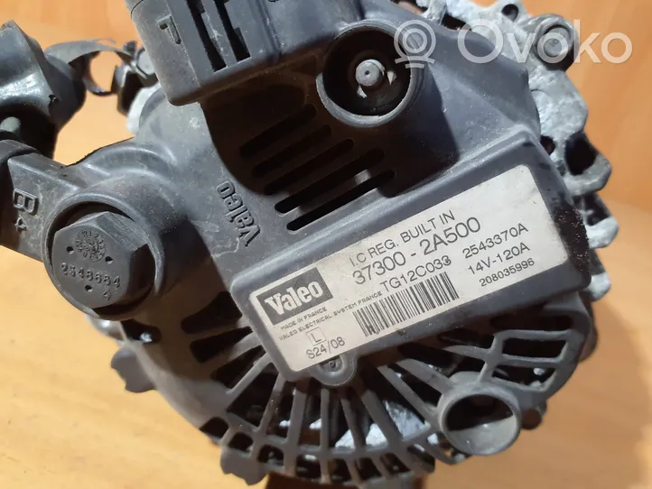 KIA Ceed Generatore/alternatore 373002A500