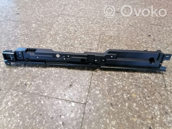 BMW X5 E70 Kita bagažinės apdailos detalė 51477145913