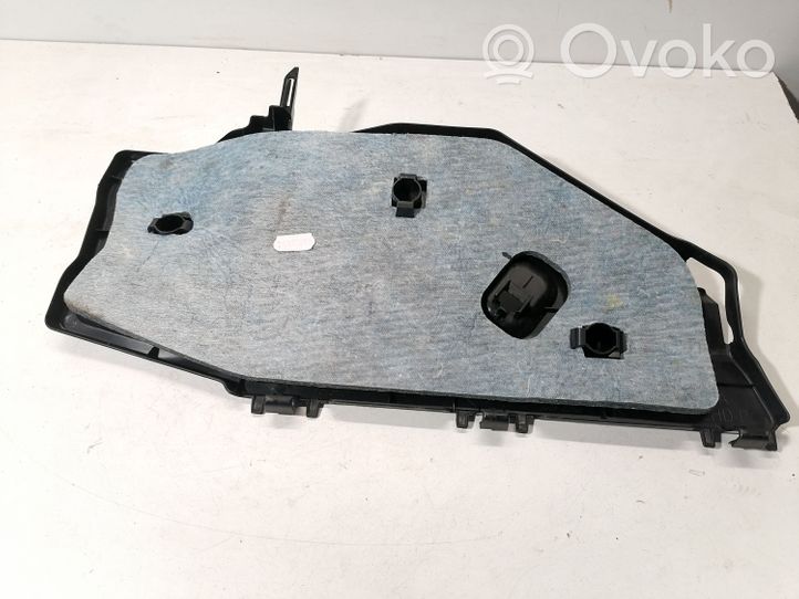 Toyota Avensis T270 Panelės apdailos skydas (apatinis) 5560705050