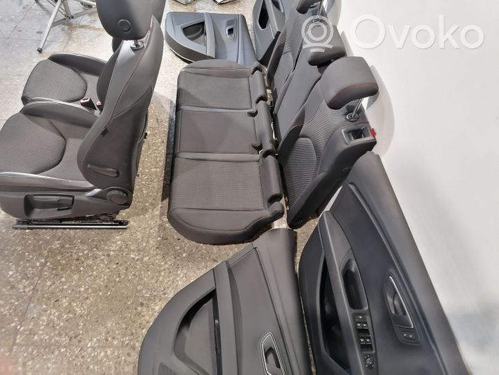 Seat Leon (5F) Set interni 