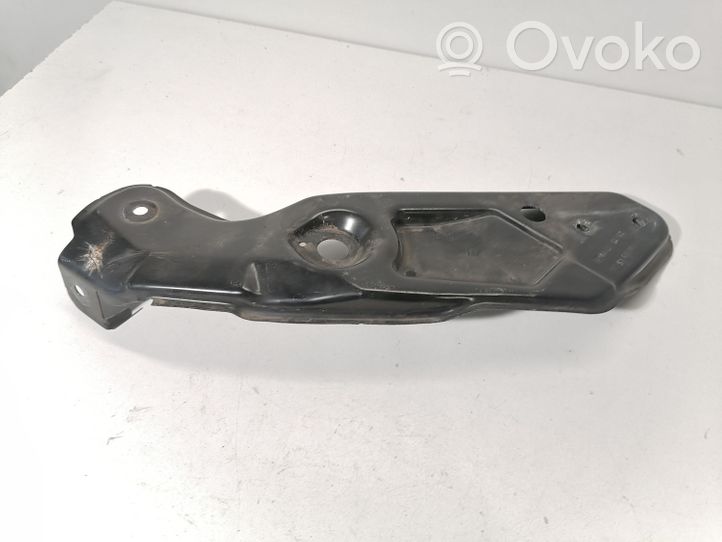 Seat Leon (5F) Jäähdyttimen kehyksen suojapaneelin kiinnike 5F0806929