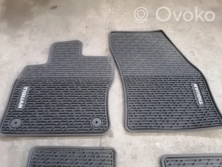 Volkswagen Tiguan Kit tapis de sol auto 5NN061550041