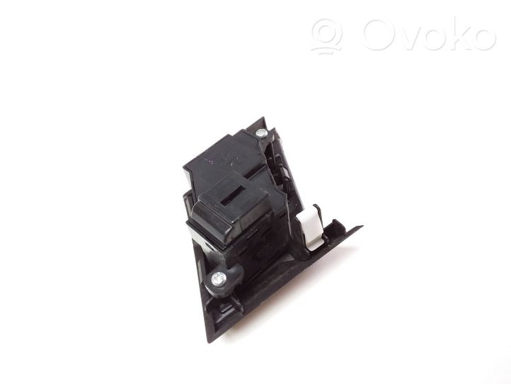 Honda Accord Interruptor de memoria del asiento M38025