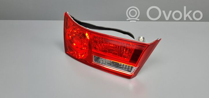 Honda Accord Lampy tylnej klapy bagażnika P8129L