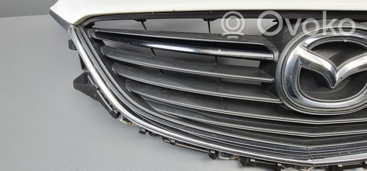 Mazda 6 Grille calandre supérieure de pare-chocs avant GHP950716