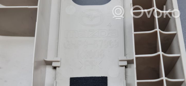 Mazda 6 (B) Revêtement de pilier (haut) GHP957969