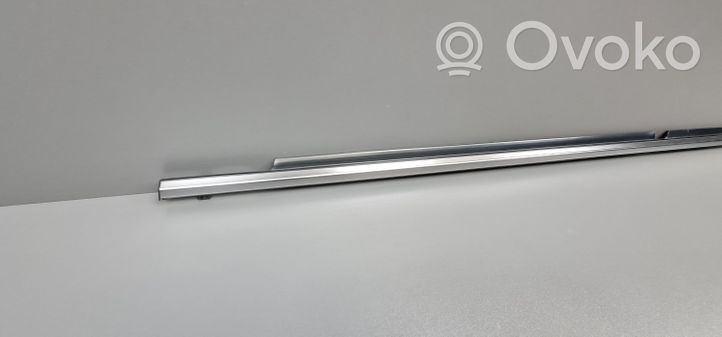 Mazda 6 Rivestimento modanatura del vetro della portiera posteriore 