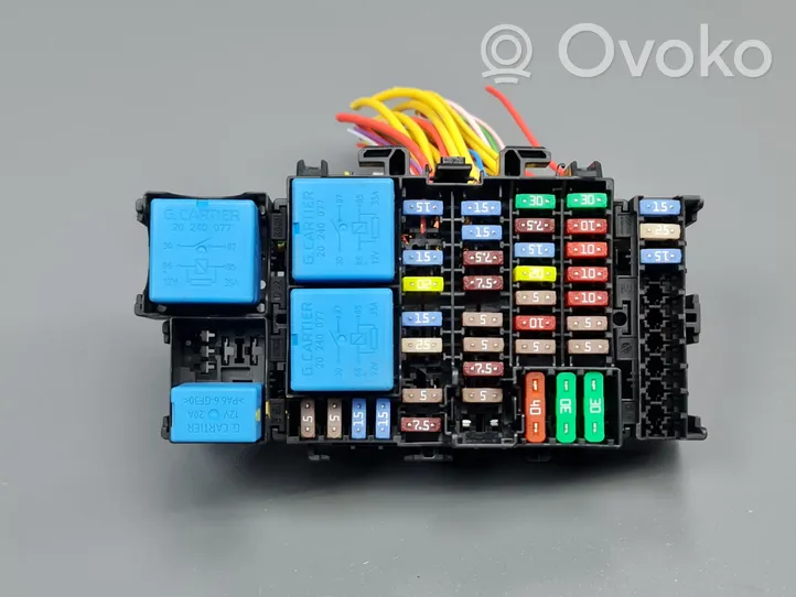 Dacia Sandero Module de fusibles 8200766081