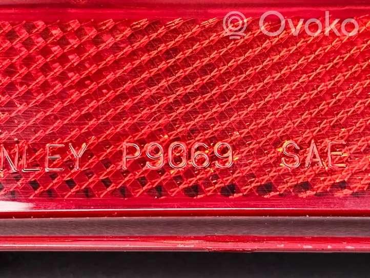 Honda CR-V Odblask lampy tylnej P9069