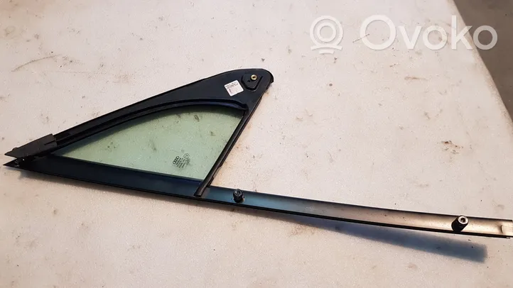 Audi Q7 4M Front door window glass four-door 4M0845113B