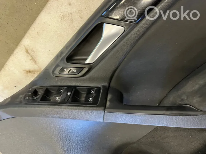 Volkswagen Golf VI Revestimiento de puerta delantera 5K4867012BM