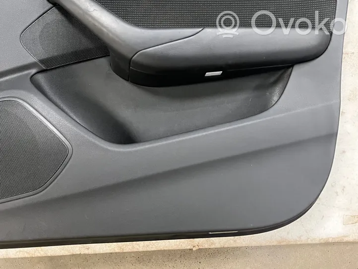 Audi Q3 8U Etuoven verhoilu 