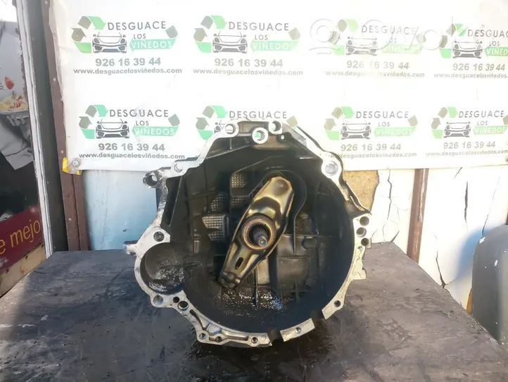 Volkswagen PASSAT Manual 5 speed gearbox GGB