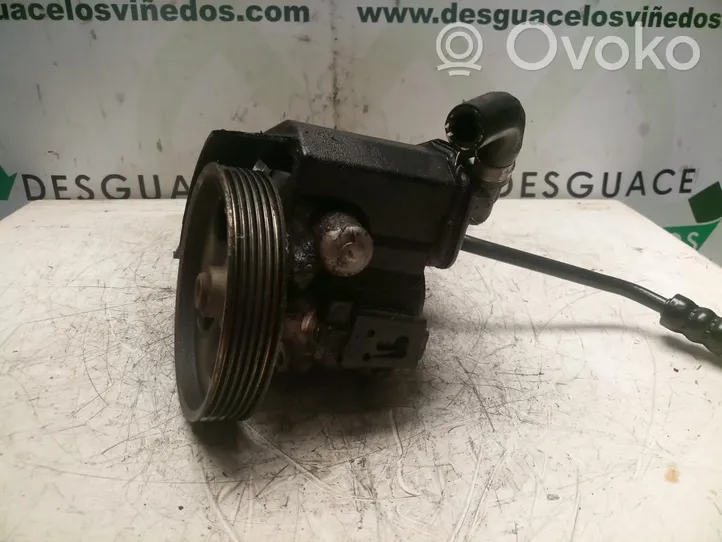 Peugeot 206+ Power steering pump 26096680QY