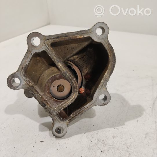 Nissan X-Trail T30 Boîtier de thermostat 038115