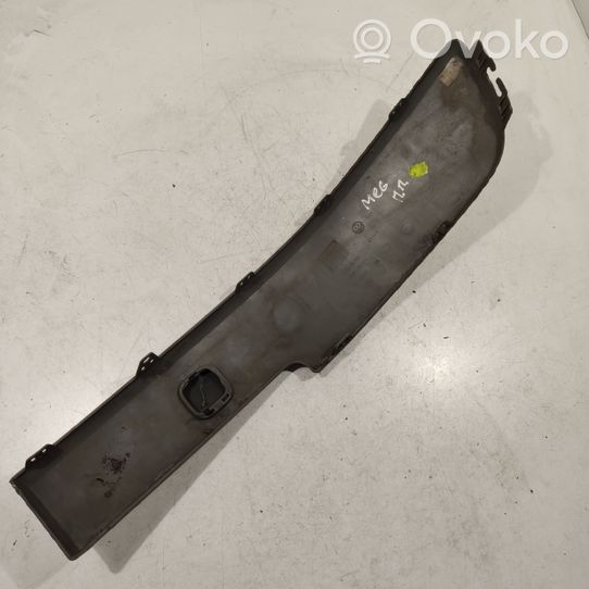 Renault Megane II Modanatura separatore del paraurti anteriore 8200114151