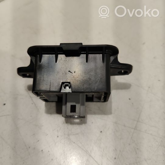 Renault Megane III Cruise control switch 1015009001