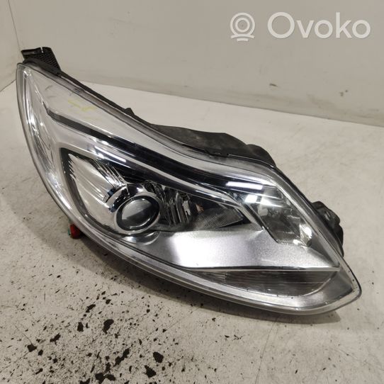 Ford Focus Lampa przednia BM5113D154