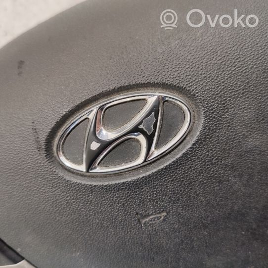 Hyundai i30 Steering wheel 