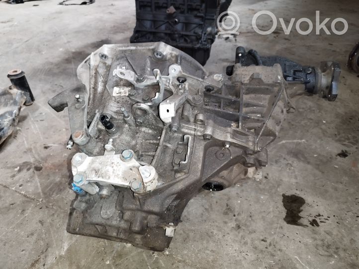 Nissan Qashqai+2 Boîte de vitesses manuelle à 6 vitesses JG75E