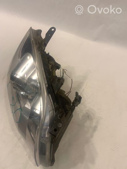 Toyota Avensis T250 Phare frontale 8596724010