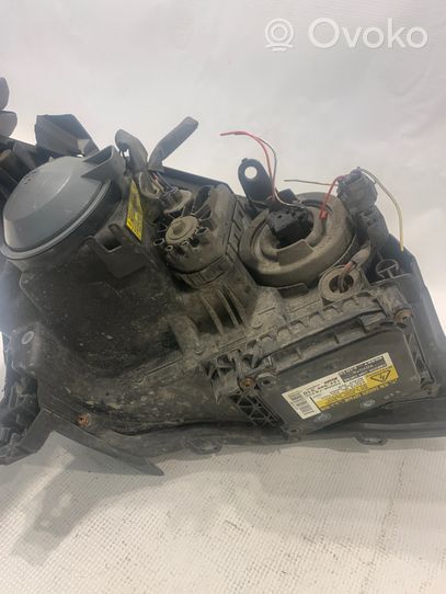 Toyota Avensis T250 Phare frontale 8596724010