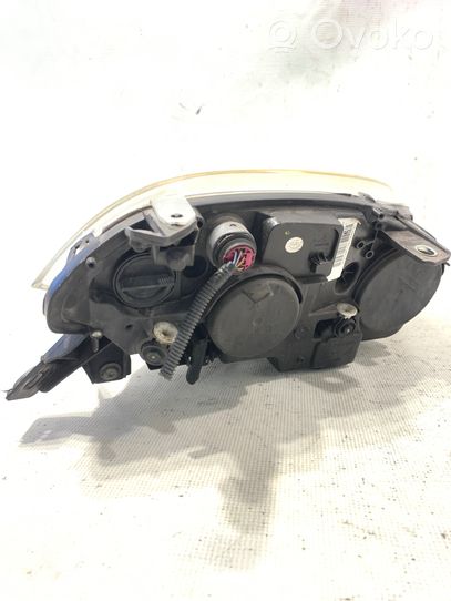 Fiat Bravo Lampa przednia 51757538