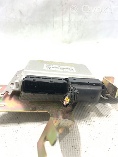 Hyundai Tucson JM Sterownik / Moduł ECU 3910427300