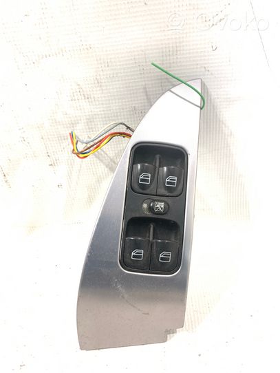 Mercedes-Benz C W203 Interruttore di controllo dell’alzacristalli elettrico A2037272928