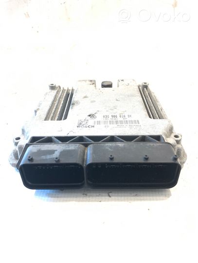 Volkswagen Touran I Calculateur moteur ECU 03G906016DK