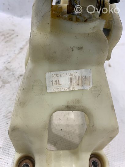 Hyundai ix20 Gear selector/shifter (interior) 437001K250EQ