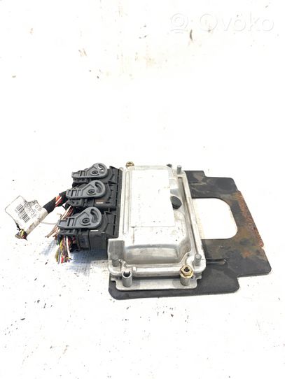 Peugeot 307 Calculateur moteur ECU 9638765680