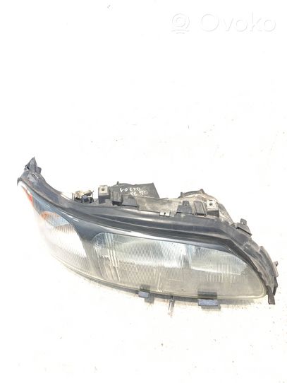 Volvo XC70 Phare frontale 8620689