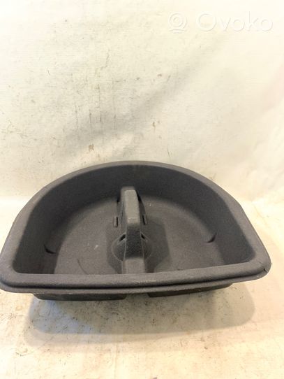 Hyundai i40 Spare wheel section trim 