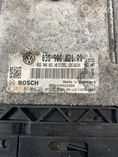 Volkswagen PASSAT B6 Centralina/modulo del motore 03G906021AB