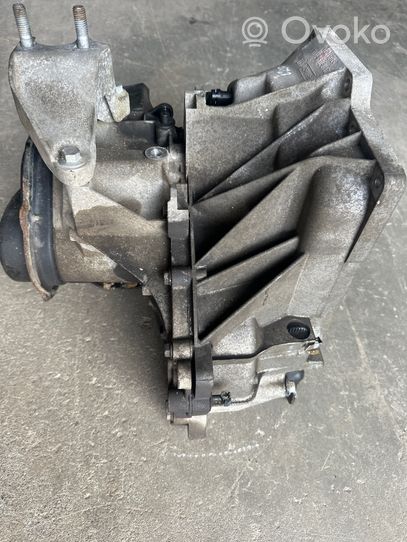 Ford Fiesta Mechaninė 5 pavarų dėžė AA6R7002BBD