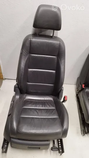 Volkswagen Touran I Juego del asiento 