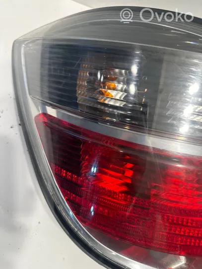 Opel Astra H Lampa tylna 13222324