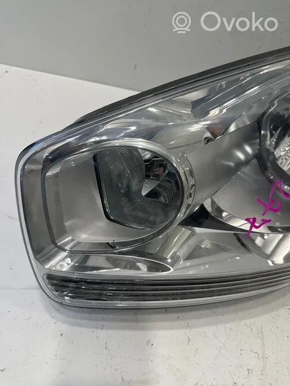 KIA Venga Headlight/headlamp 1P92101000