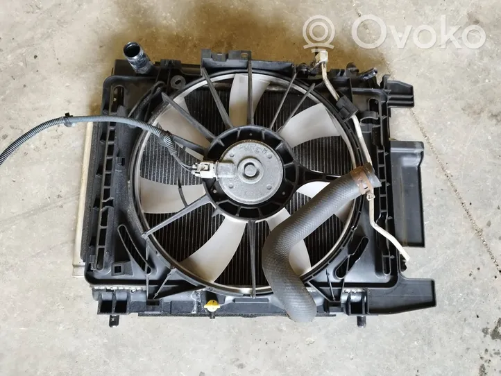 Toyota Verso-S Pannello di supporto del radiatore 1636928160