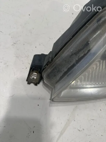 Saab 9-5 Lampa przednia 89010466