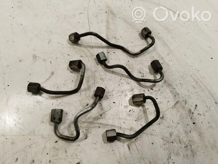 Toyota Verso-S Fuel injector supply line/pipe 