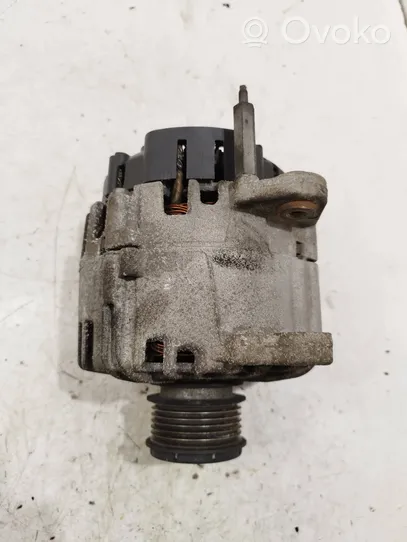 Volkswagen PASSAT B7 Alternator 03L903023B