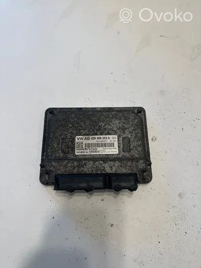 Volkswagen Polo Sterownik / Moduł ECU 03E906023D