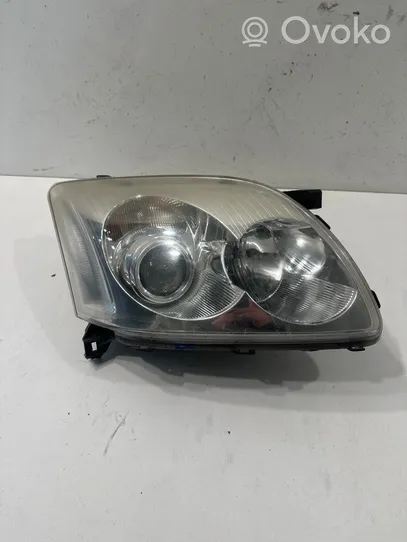 Toyota Avensis T250 Lampa przednia 