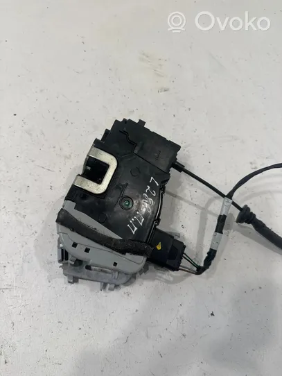 Hyundai ix20 Front door lock 