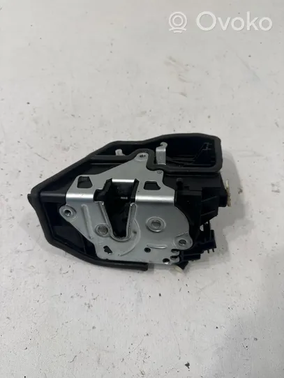 BMW 3 F30 F35 F31 Serrure de porte arrière 7202147