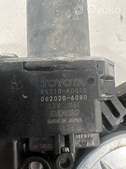 Toyota Yaris XP210 Regulador de puerta trasera con motor 85710K0010